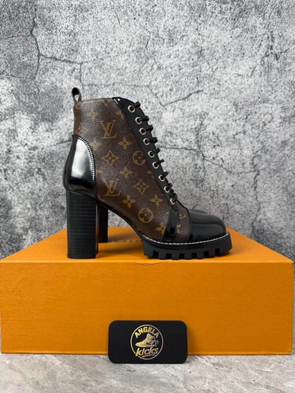 LOUIS VUITTON Star Trail