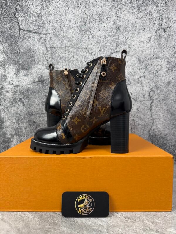 LOUIS VUITTON Star Trail