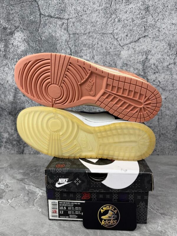 Nike Dunk Low SP What The CLOT