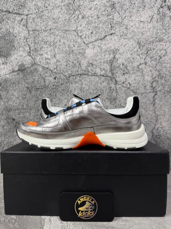 Chanel CC Runner