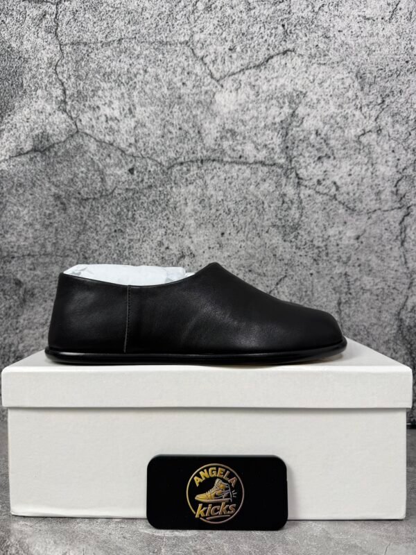 Maison Margiela Tabi Babouche Black