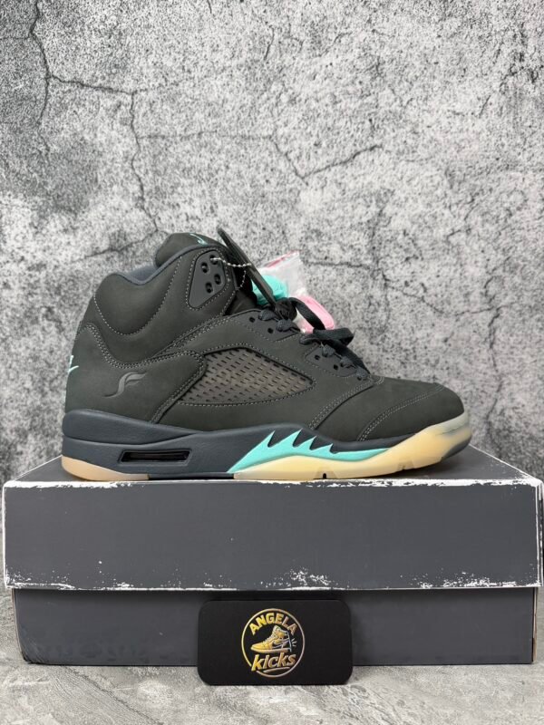 Jordan 5 Retro Aqua